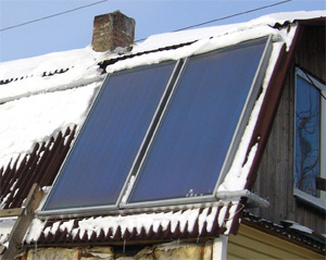 плоские солнечные коллекторы на крыше